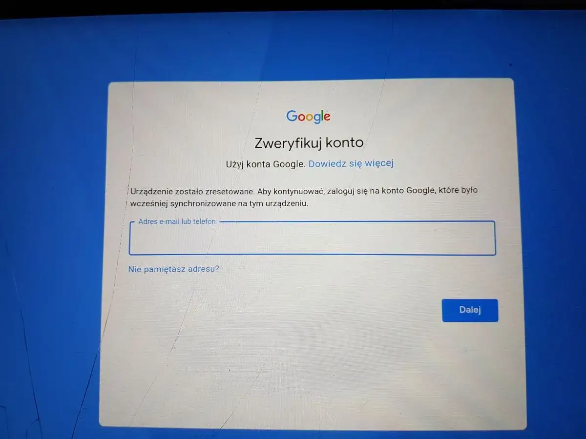 Ekran logowania Google na tablecie Lenovo. Po resecie urządzenia, aby kontynuować, musisz podać adres e-mail lub telefon. Jak odblokować tablet Lenovo zapomniałem hasła?