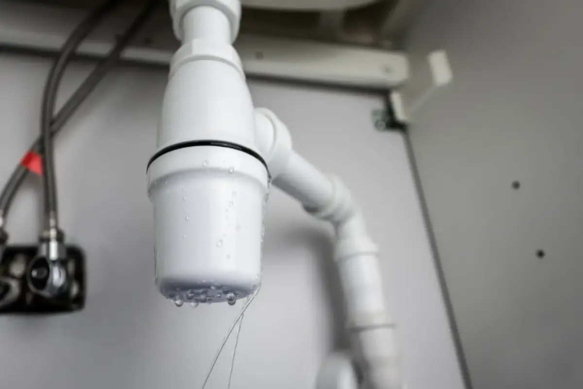 Jak prawidłowo założyć uszczelkę klinową syfonu: kompletna instrukcja montażu
