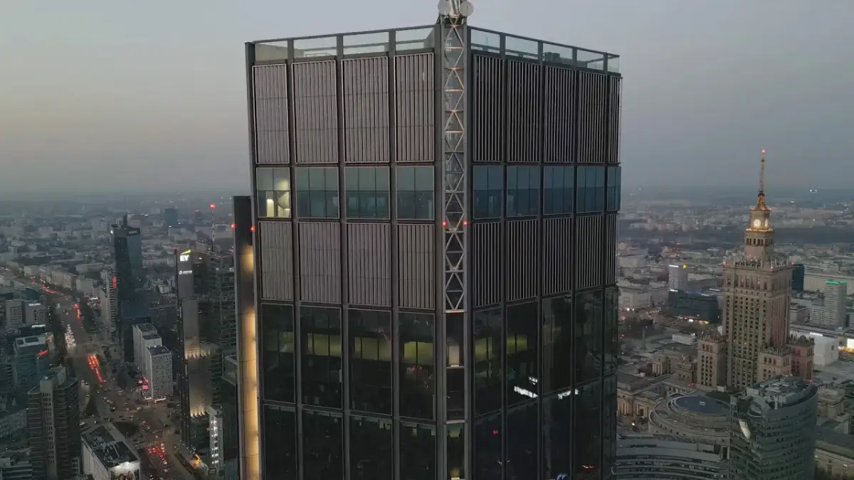 Ile pięter ma najwyższy budynek w Warszawie? Zaskakujące fakty o Varso Tower