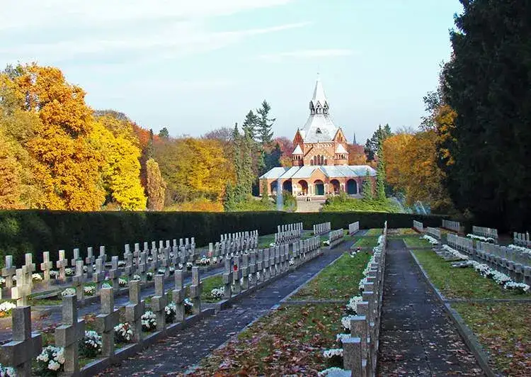 Cmentarz Centralny Szczecin: Powierzchnia i sekrety giganta