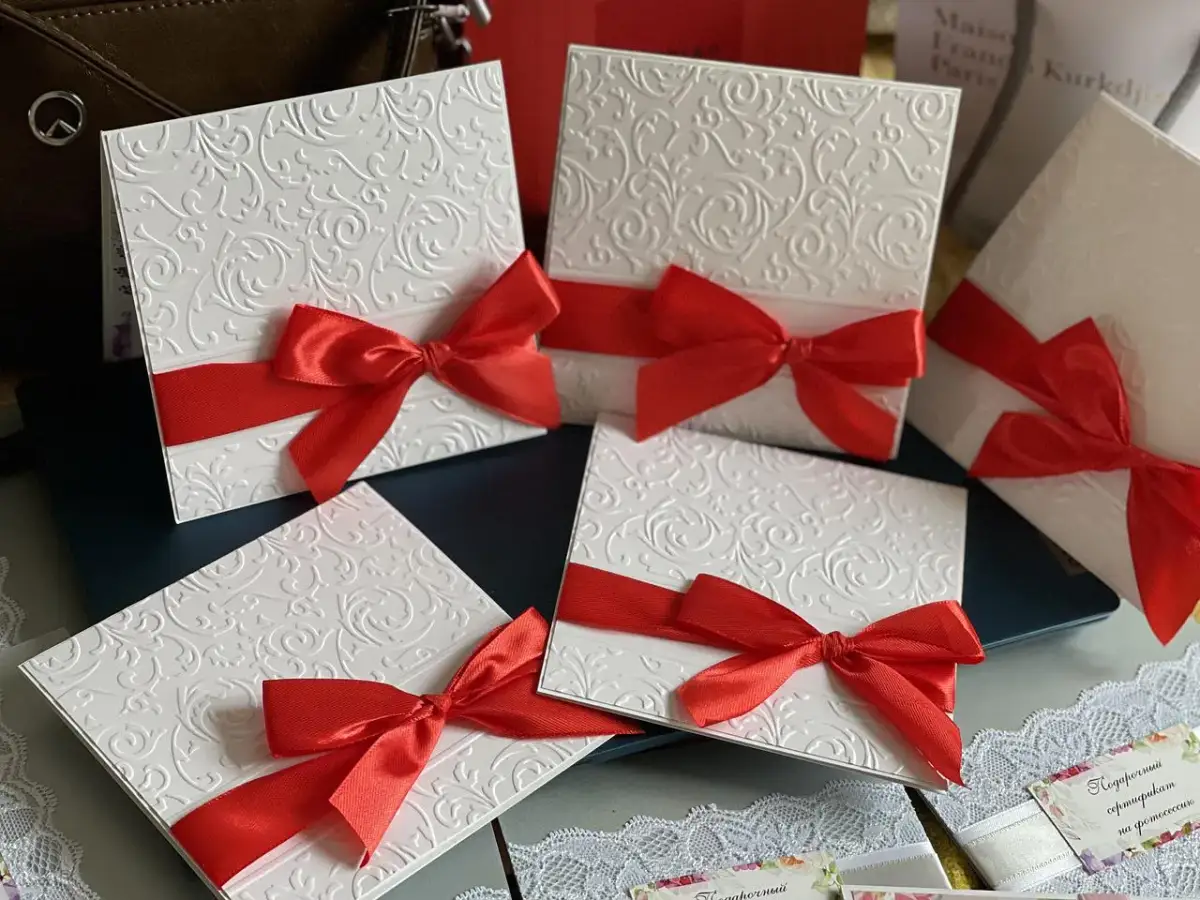 Jak zrobić zaproszenia na urodziny dla dziecka, które zachwycą gości