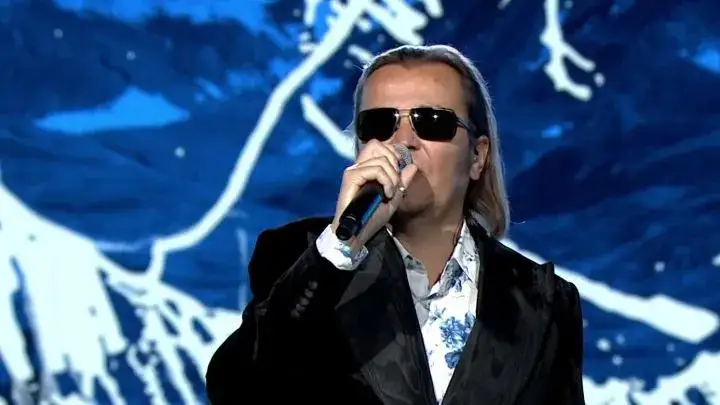 Kto śpiewa w Wilkach? Robert Gawliński i jego wokalny świat