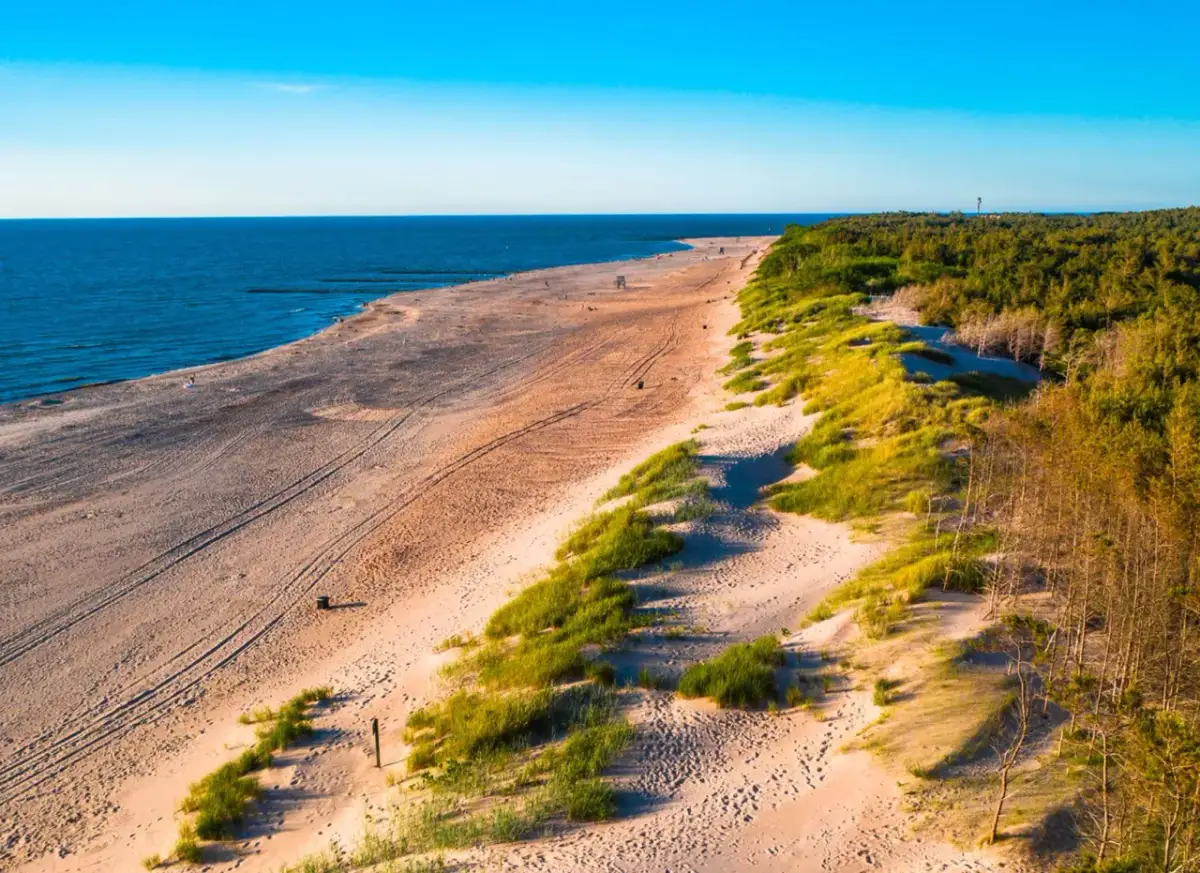 Gdzie na Bałtyk? Odkryj najlepsze i najczystsze kąpieliska w Polsce