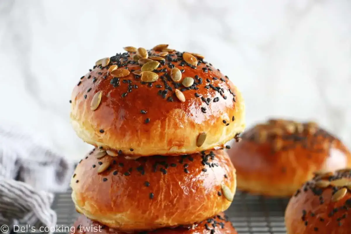 Réussir vos pains burger briochés : la recette et secrets du chef