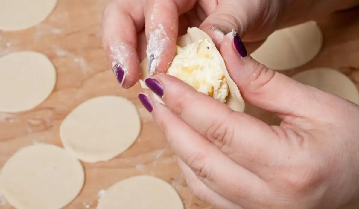Mrożenie farszu na pierogi ruskie? Sprawdź, jak to zrobić dobrze!