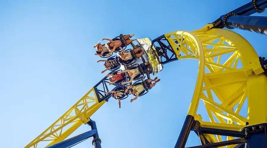 Walibi Holland Attraktionen: Nervenkitzel & Familienspaß 2025