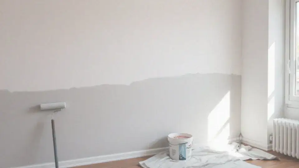 Jak pomalować panele ścienne papierowe - proste kroki do sukcesu