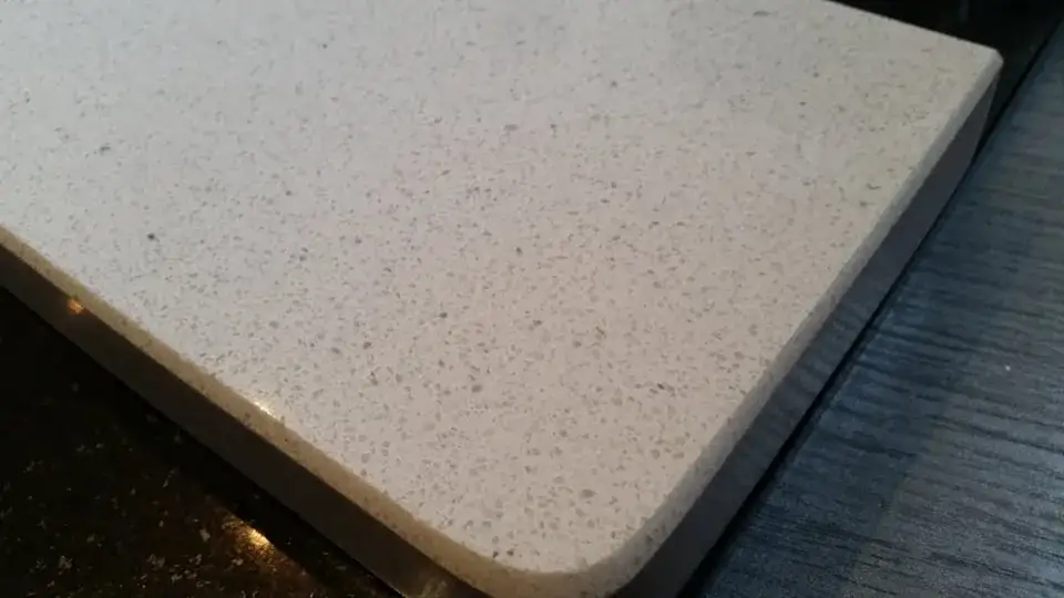 Konglomerat marmurowy Carrara – trwałość i elegancja bez zmartwień