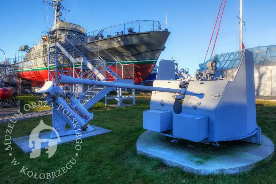 Skansen Morski Kołobrzeg: Wejdź na pokład okrętów! Ceny i godziny