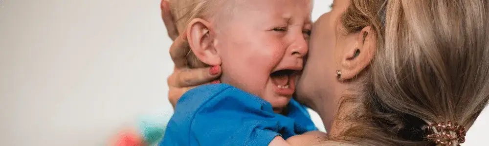 Skok rozwojowy 5 miesiąc objawy – jak rozpoznać lęk separacyjny?