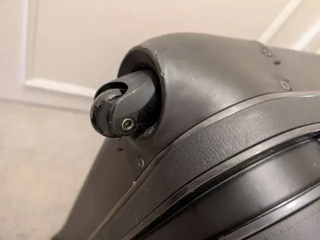 Jak wymienić kółka w walizce - proste kroki, które zaoszczędzą czas