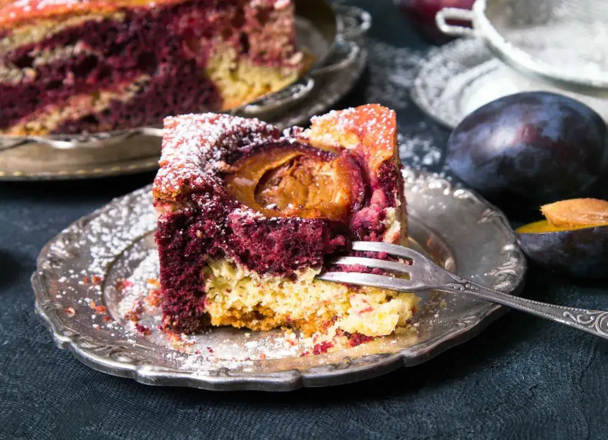 Zakalec pod śliwkami? Uratuj ciasto i piecz bezbłędnie!