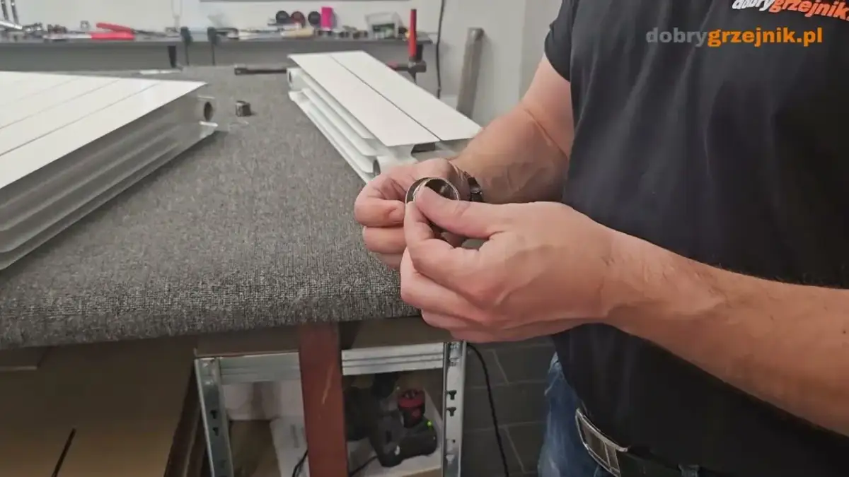 Grzejnik aluminiowy: Jak rozkręcić i złożyć bez błędów?