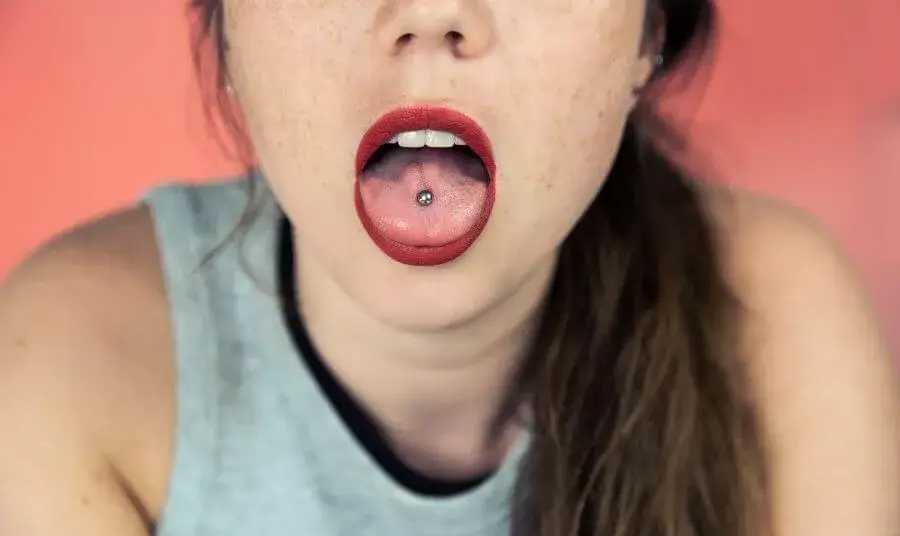 Jak przekonać rodziców na kolczyk w języku - skuteczne strategie rozmowy