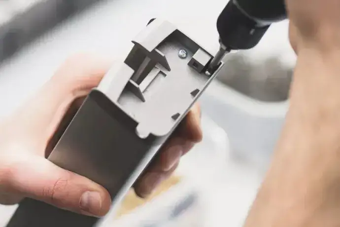 Jak zamontować wentylację w oknach, aby uniknąć problemów z powietrzem