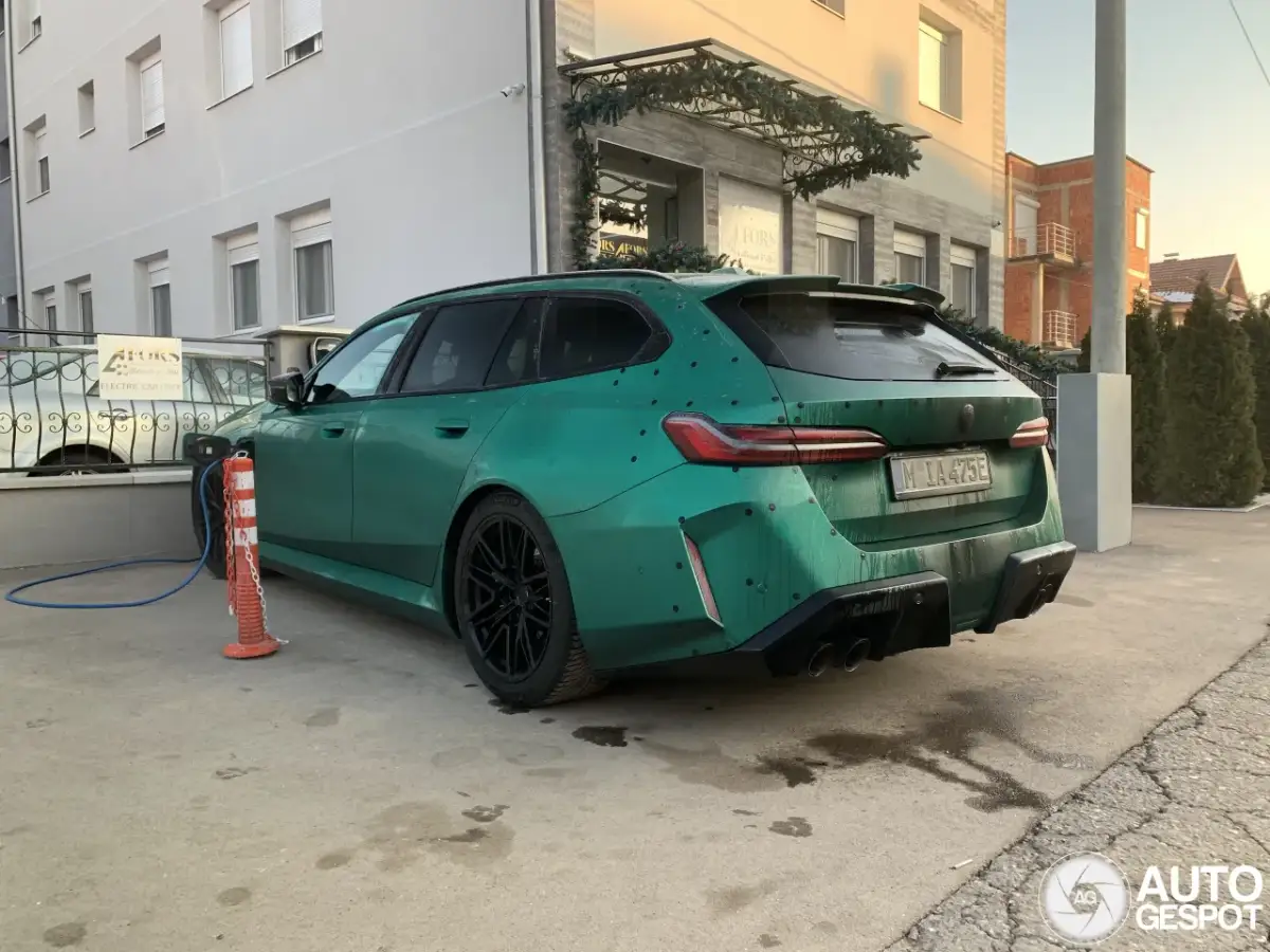 BMW M5 Touring G99: 727 KM i powrót legendy. Czy to auto kompletne?