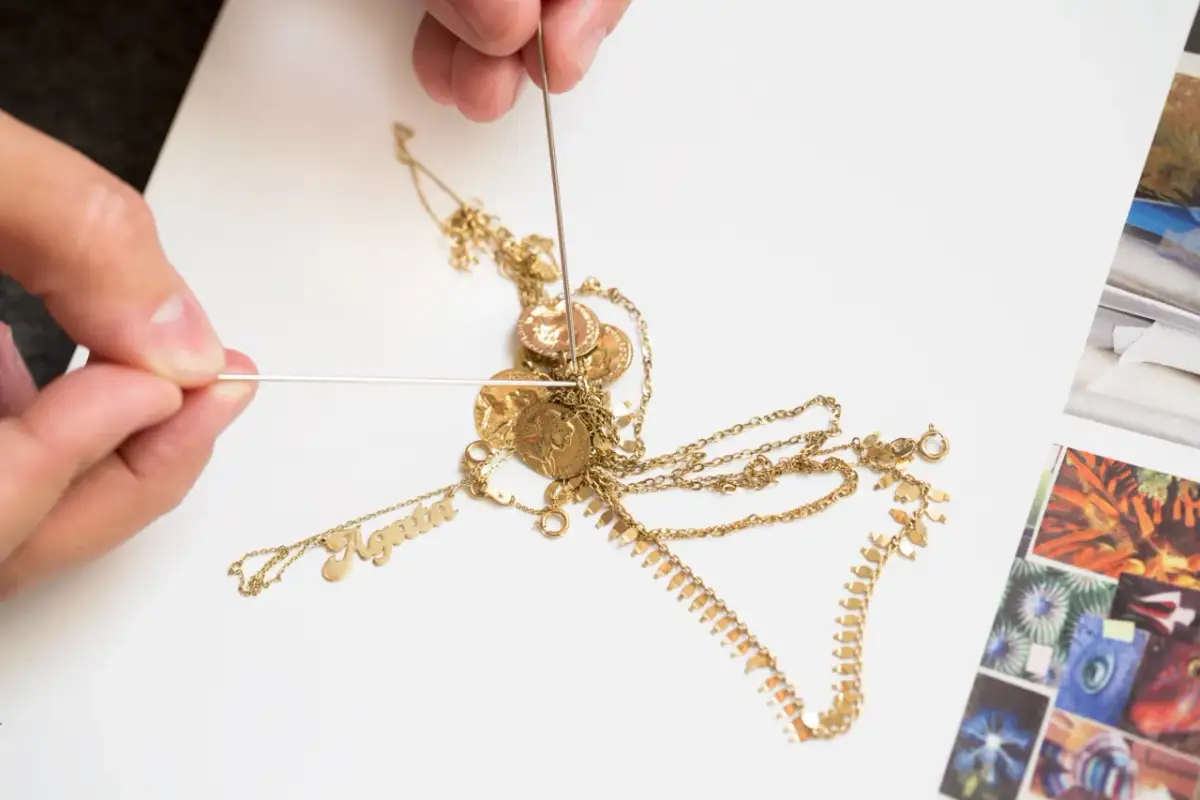 Jak odplątać naszyjnik? Szybkie i skuteczne metody