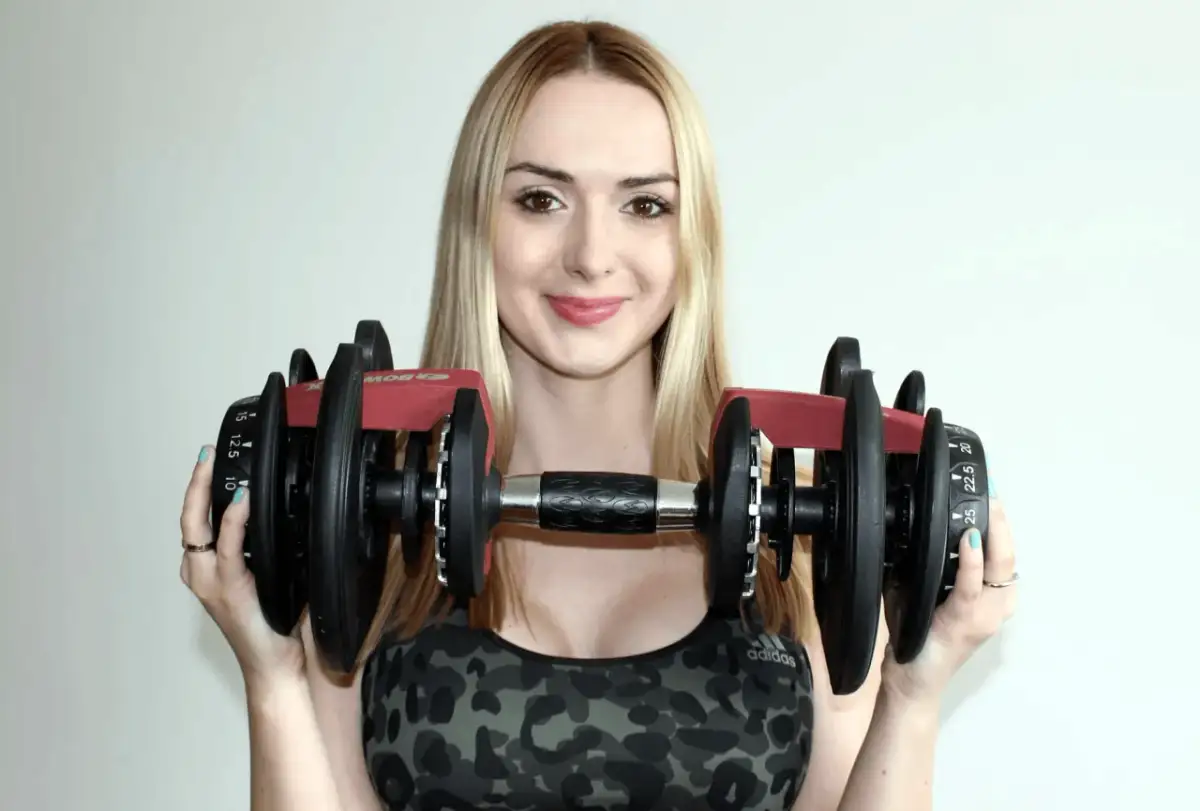 Jakie hantle do ćwiczeń w domu wybierać, aby uniknąć kontuzji?