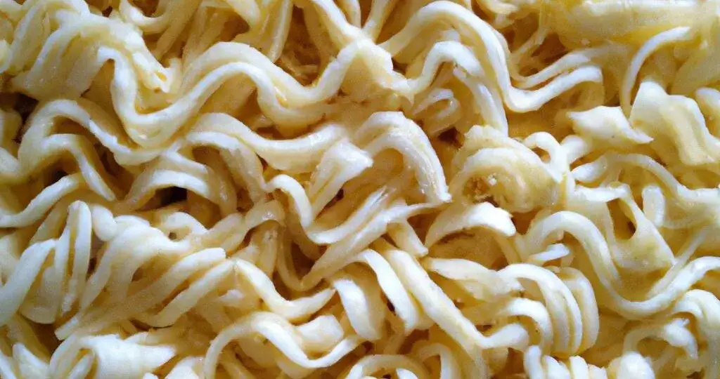 Ile kcal ma makaron z zupki chińskiej? Odkryj zaskakujące wartości!