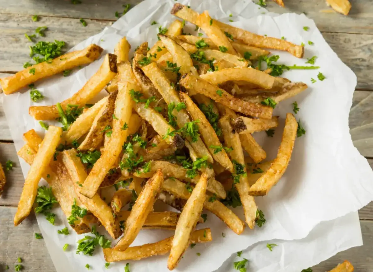 Domowe frytki jak z Maka? Odkryj sekret chrupkości!