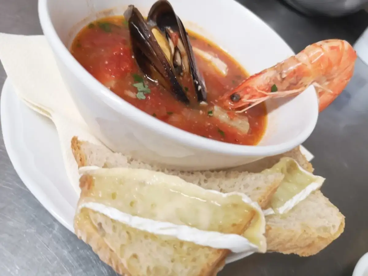 Gdzie zjeść w Kłodzku? Odkryj najlepsze restauracje i smaki