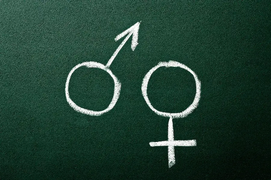 Czy zmiana płci to grzech? Kontrowersje w nauczaniu Kościoła katolickiego