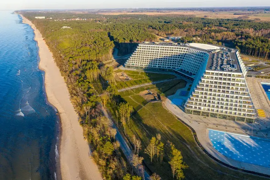 Hotel Gołębiewski Pobierowo: Otwarcie w 2026? Sprawdź szczegóły!