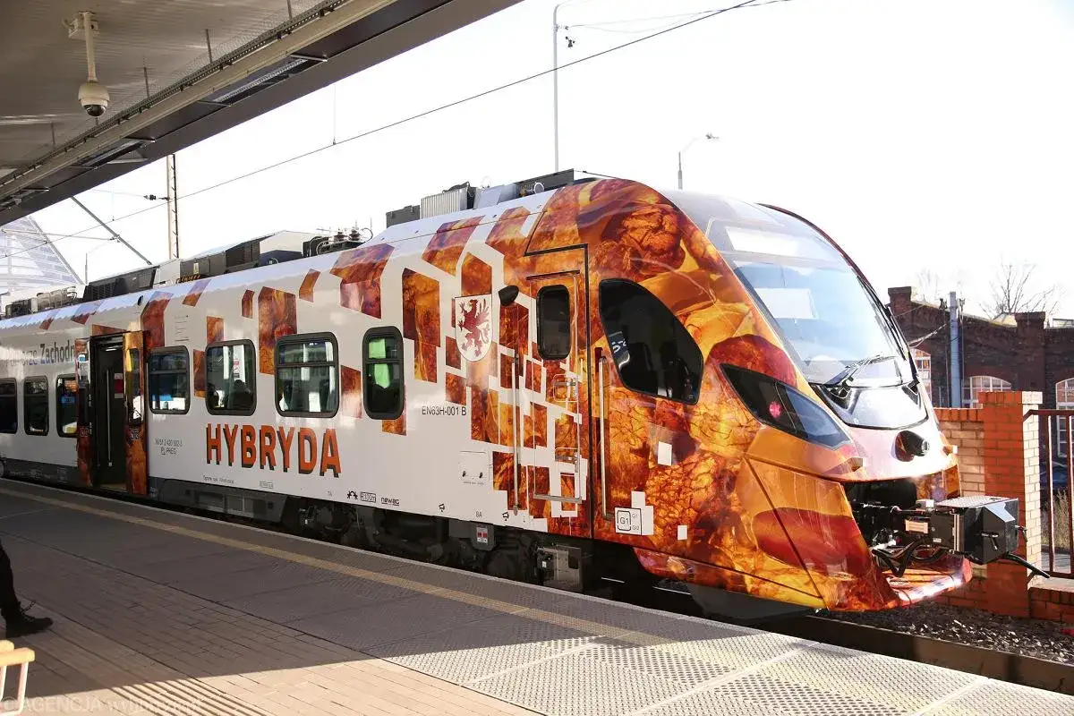 Szczecin-Kołobrzeg: Ile km? Czas, koszty. Samochód czy pociąg?