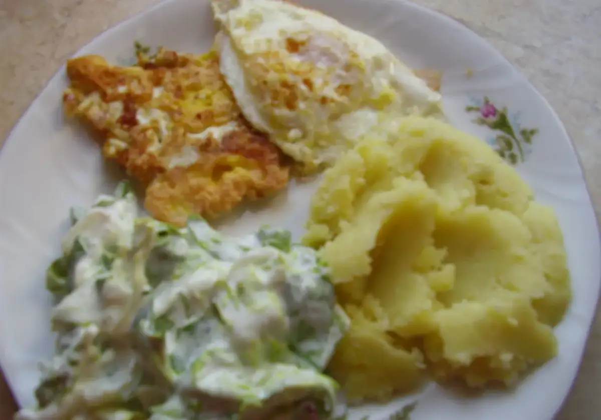 Co do jajka sadzonego na obiad? Smaczne pomysły na dodatki i przepisy