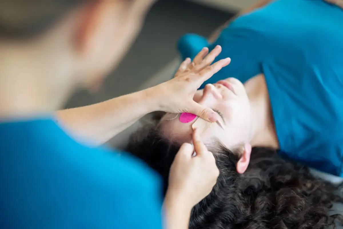 Masaż Kobido: Jak przygotować się na zabieg? Kompleksowy poradnik