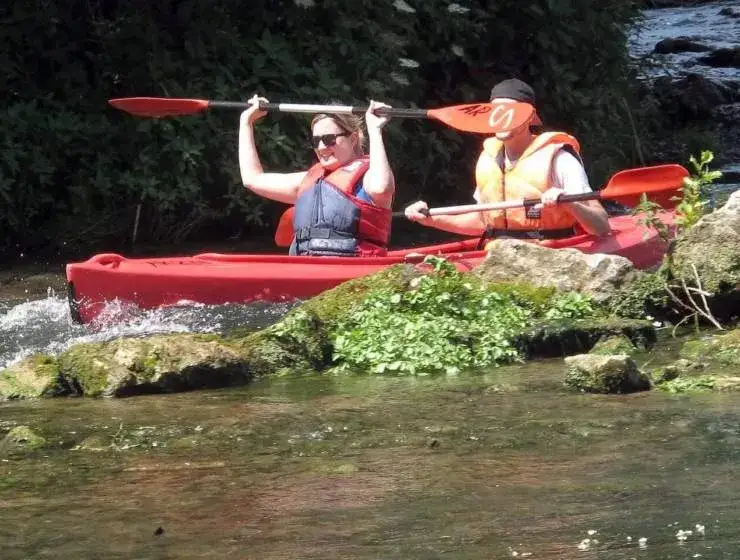 Spływy kajakowe z noclegiem Zachodniopomorskie: Trasy i Noclegi