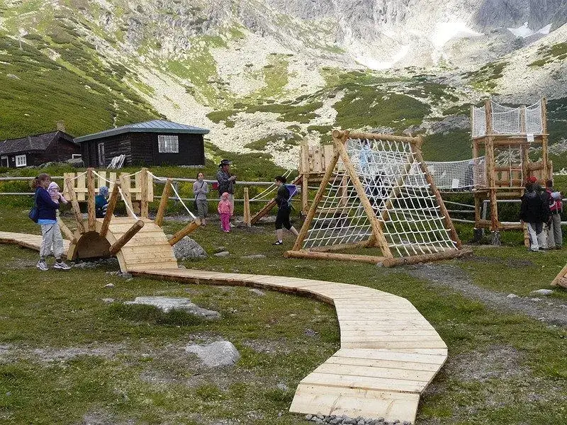 Gdzie w Tatry z dzieckiem? Odkryj najłatwiejsze trasy dla rodzin