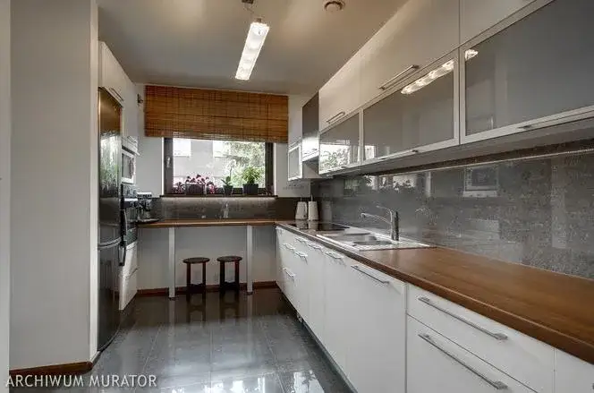 Jakie są szerokości blatów kuchennych? Odkryj idealne wymiary dla swojej kuchni