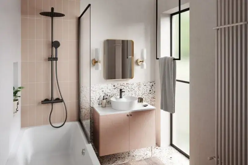 Jak zaprojektować małą łazienkę, aby maksymalnie wykorzystać przestrzeń