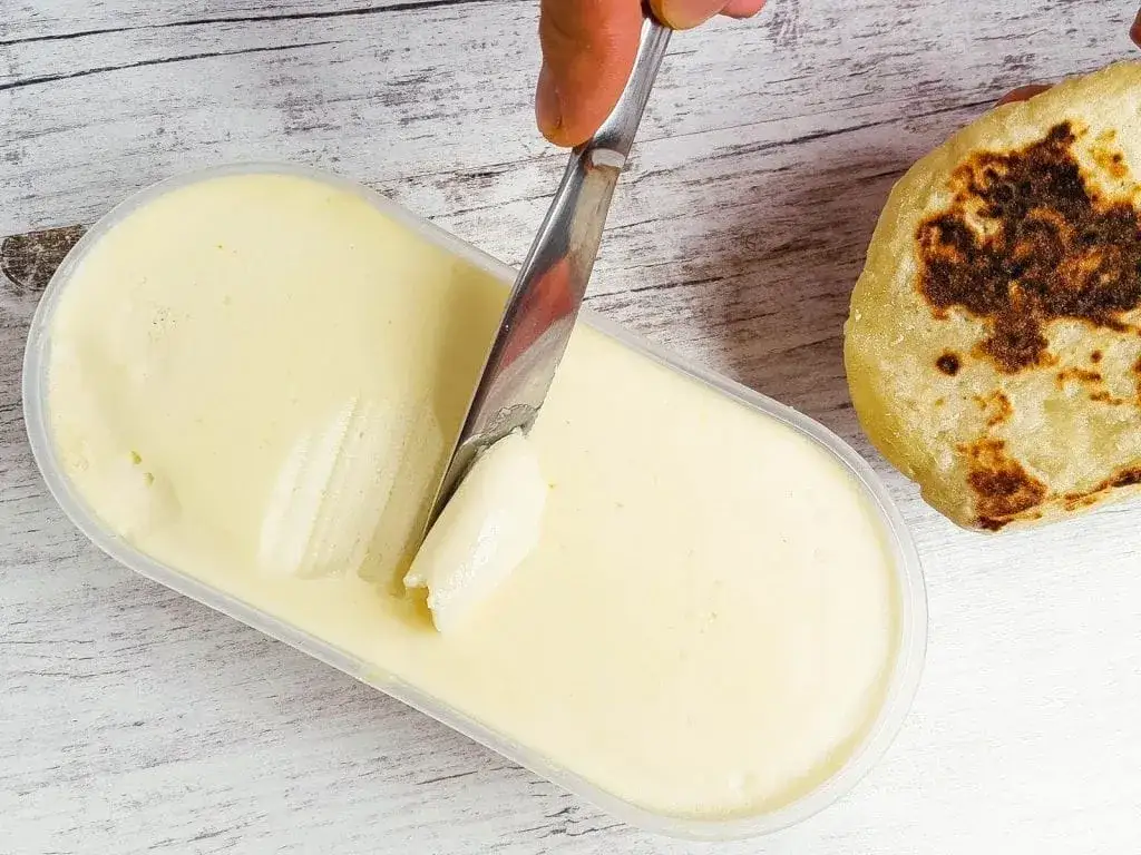 Jak zrobić masło roślinne w 5 minut - prosty przepis bez mleka