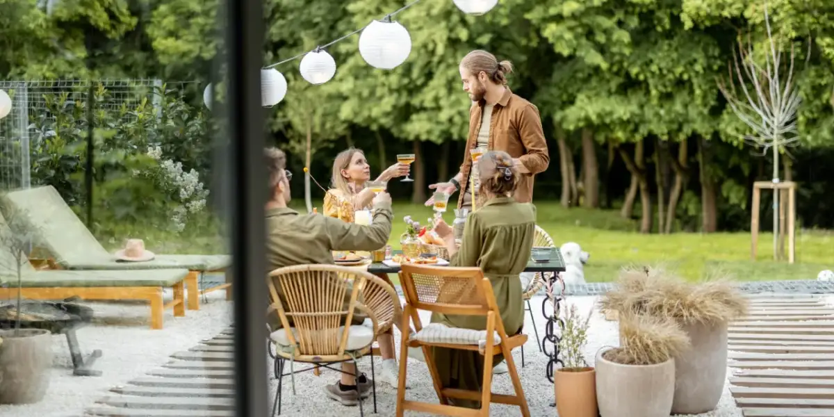Co ludzie powiedzą na ogrodowe przyjęcie? Inspiracje i porady na udane wydarzenie.