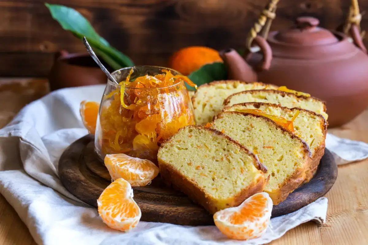 Przepisy na ciasta z mandarynkami, które zachwycą Twoich gości