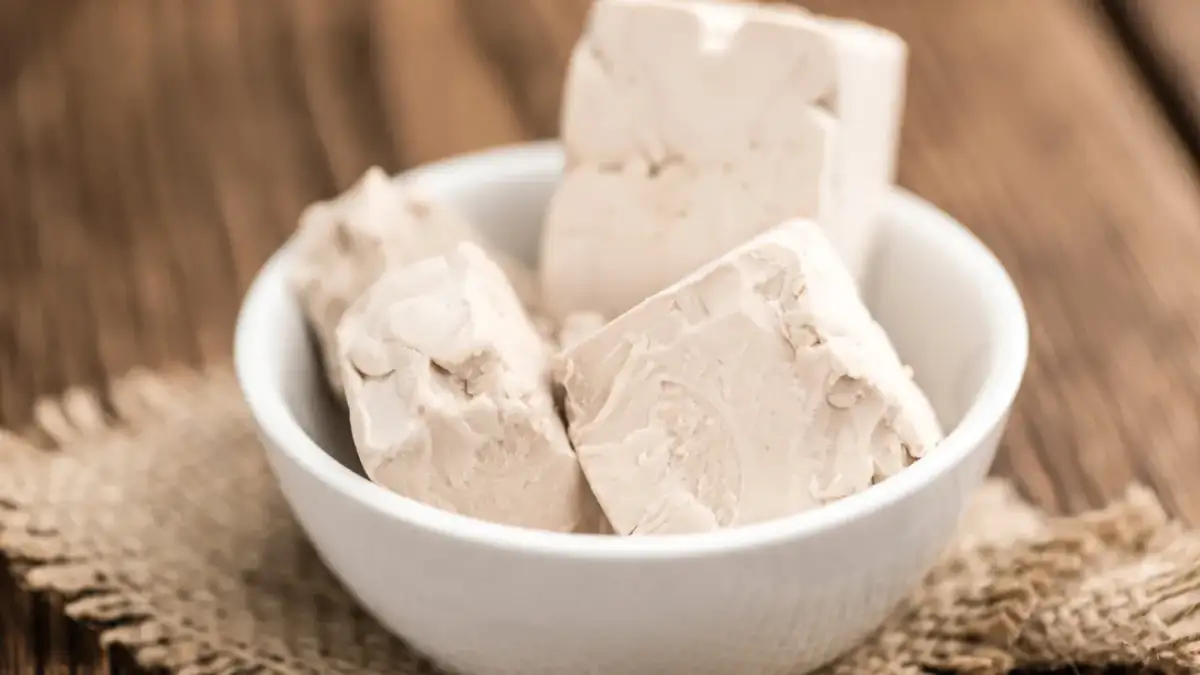 Jak zrobić nawóz z drożdży do podlewania, by poprawić wzrost roślin