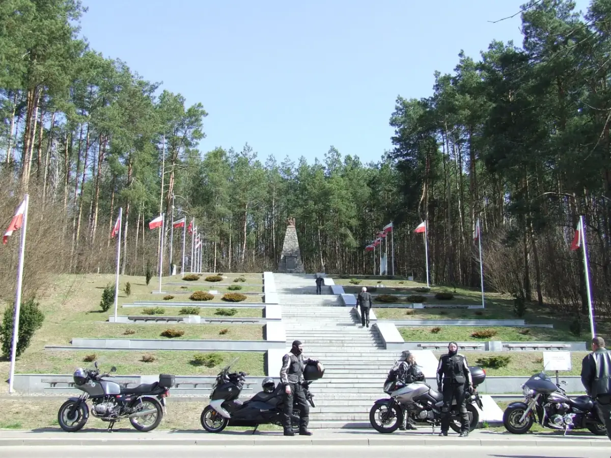 Najlepsze trasy motocyklowe w Lubelskiem – planuj przejazd bez niespodzianek