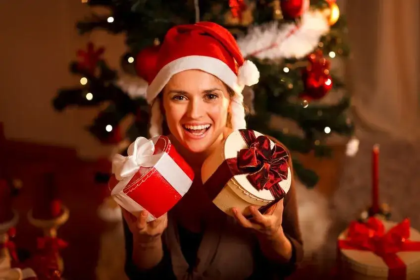 Jak napisać życzenia świąteczne dla koleżanki z humorem i sercem