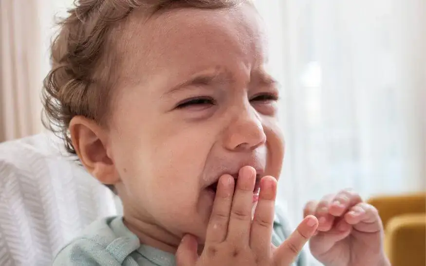 Ile trwa biegunka przy ząbkowaniu? Objawy i kiedy do lekarza