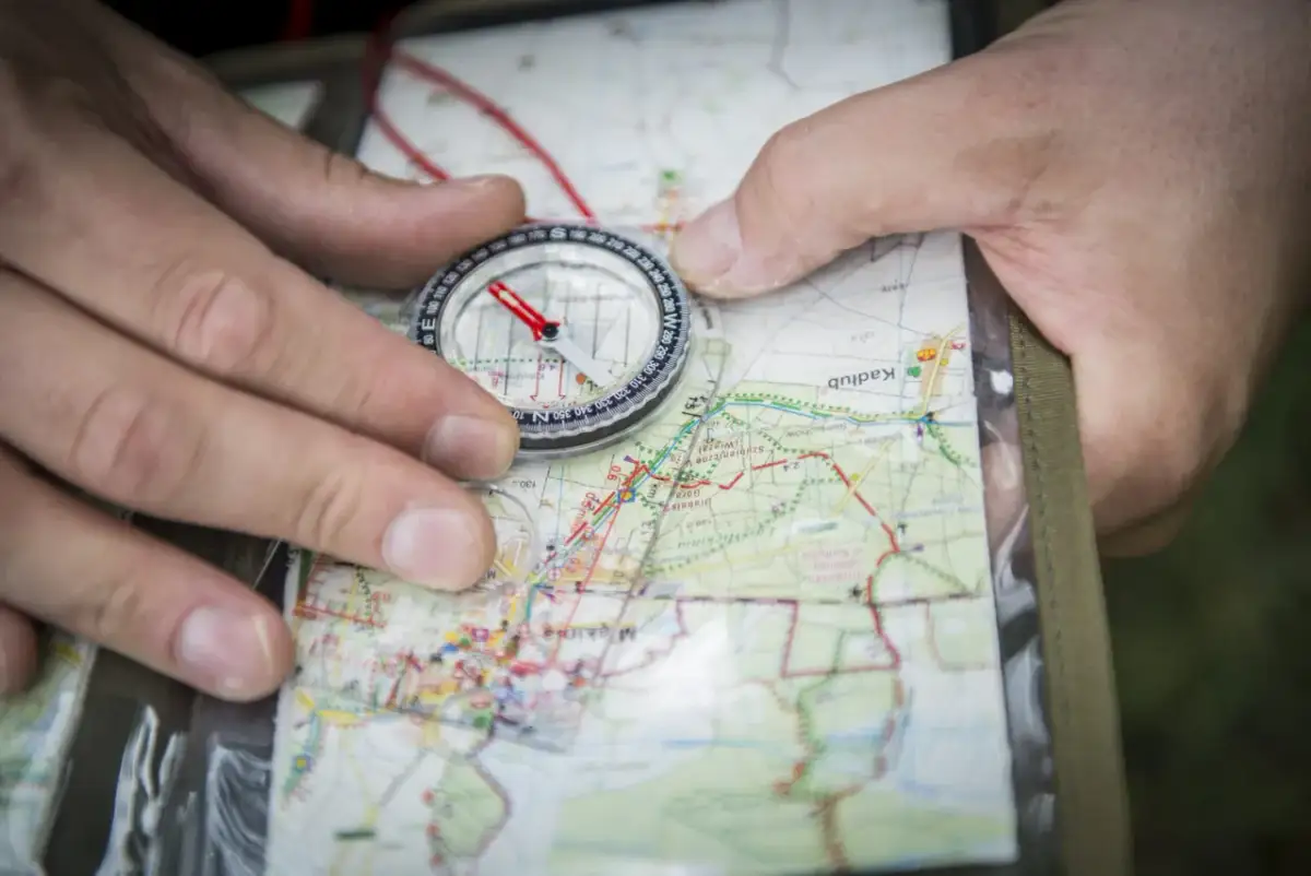 Kiedy wynaleziono kompas? Zaskakująca historia jego powstania