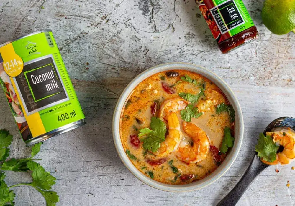 Jak zrobić zupę tajską - łatwy przepis, który zachwyci Twoich gości