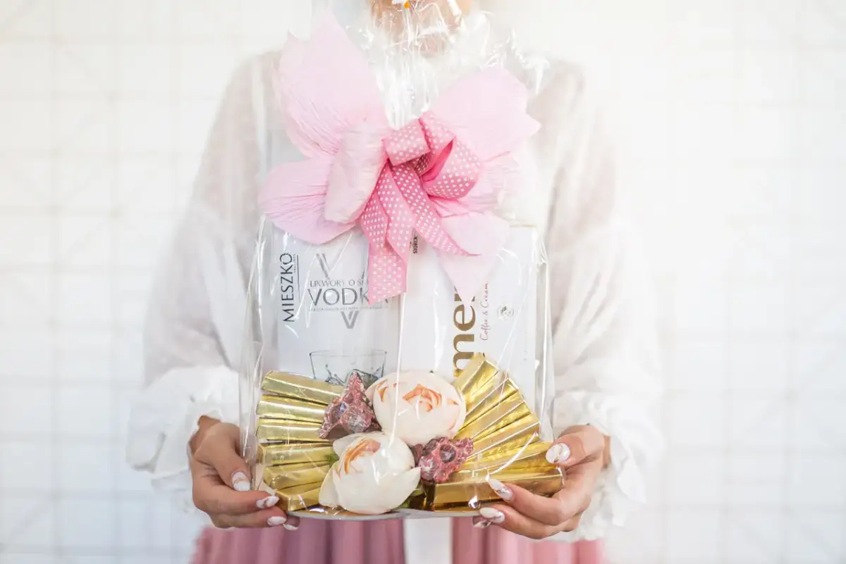 Idealny prezent na 30 urodziny dla córki, który ją zachwyci i wzruszy