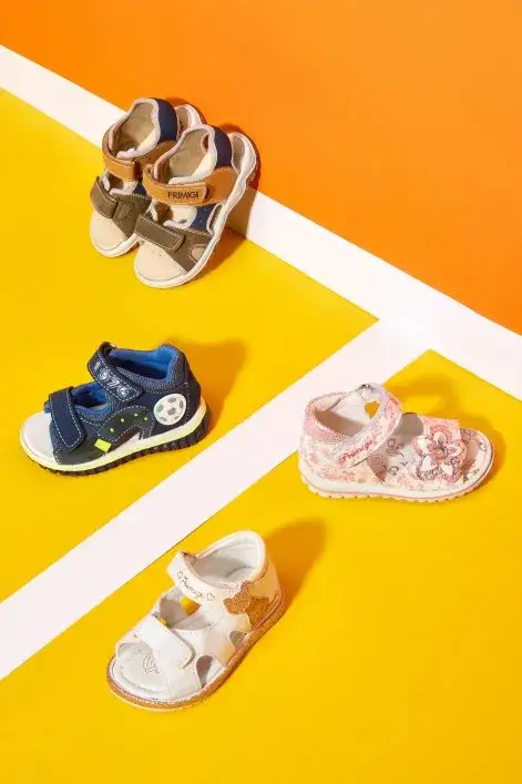 Jak wybrać najlepsze buty dla dziecka, które zaczyna chodzić? Porady i kryteria