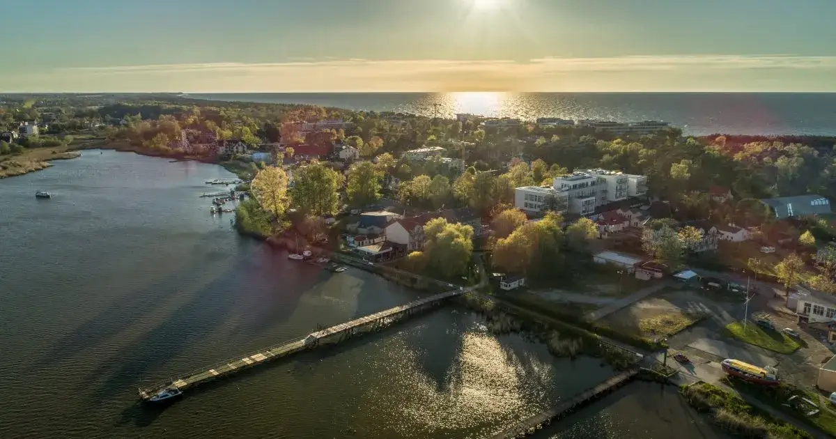 Czy w Mielnie jest molo? Odkryj jego atrakcje i lokalizację
