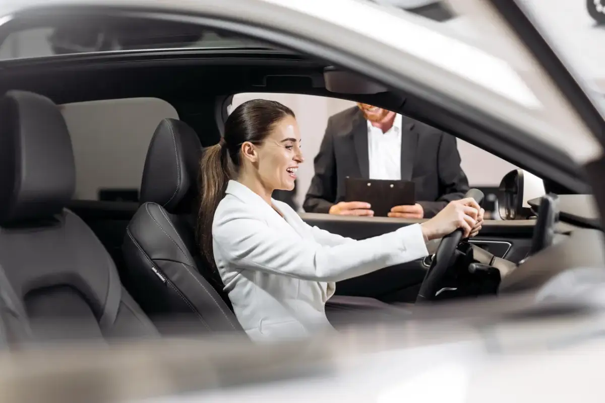 Jazda testowa Lexusem – jak się umówić i czego się spodziewać?