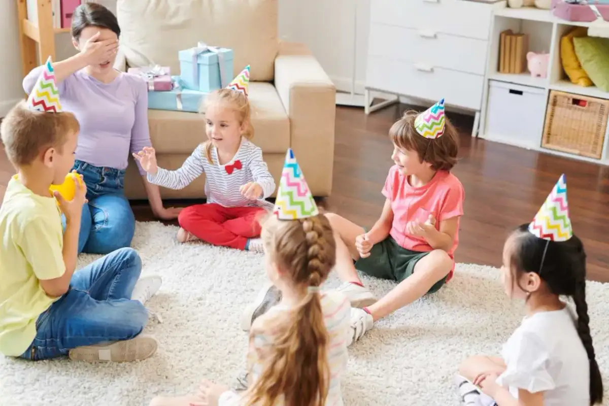 Pomysły na zabawy karnawałowe dla dzieci i rodziców – jak spędzić czas kreatywnie