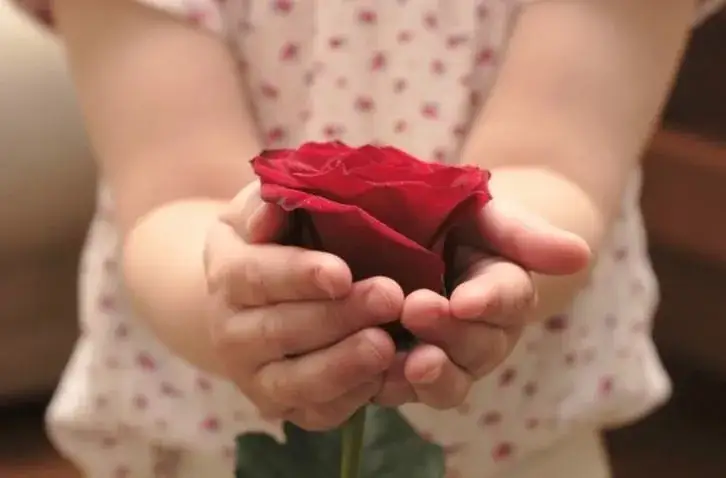 Jak napisać życzenia na Dzień Taty, które wzruszą i zaskoczą