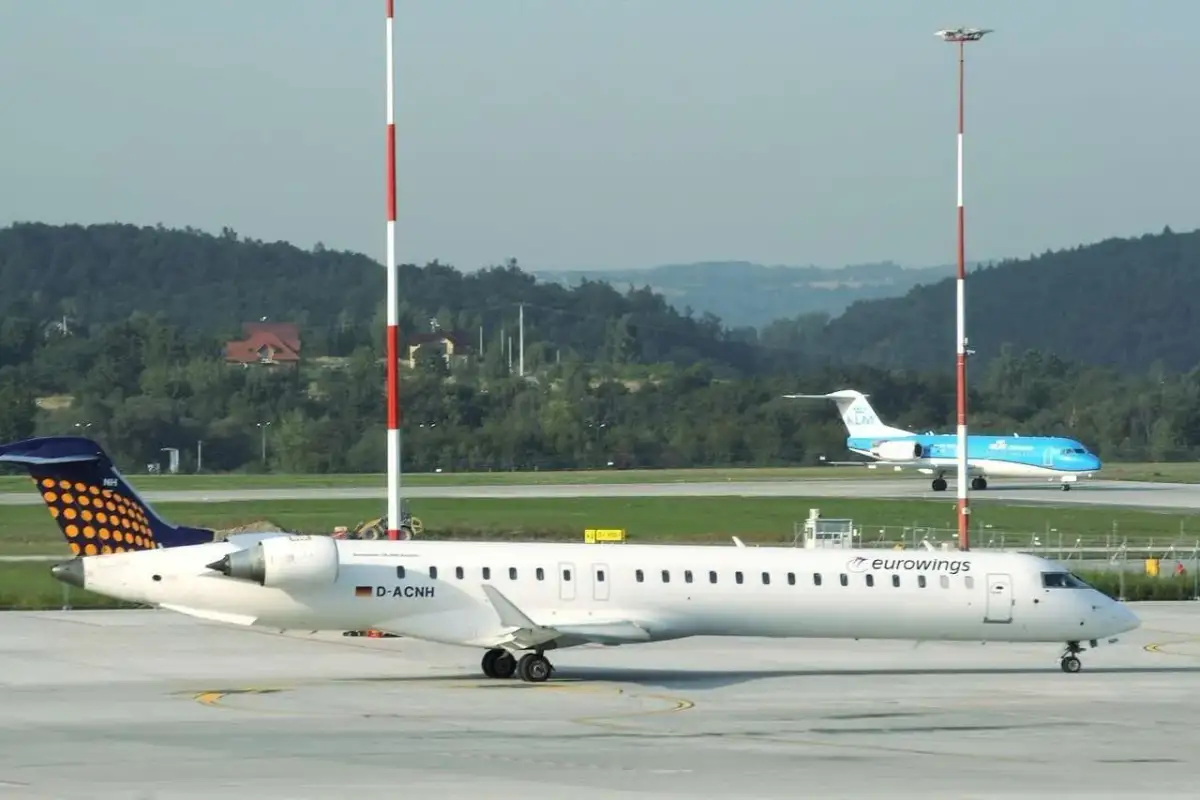 Ile kosztuje taxi z lotniska Balice do centrum Krakowa? Sprawdź ceny!